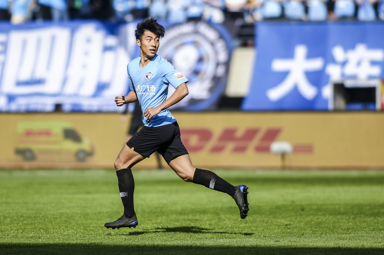 祝賀英博沖超！大連舊將何宇鵬：春風再渡梭魚灣，明年客場見